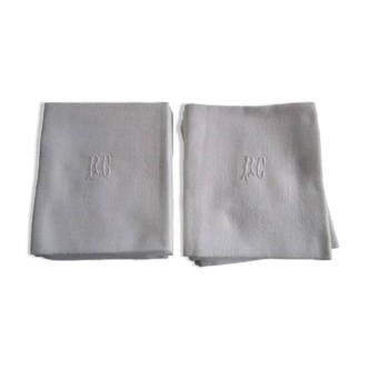 11 grandes serviettes de table anciennes damassées, monogrammées