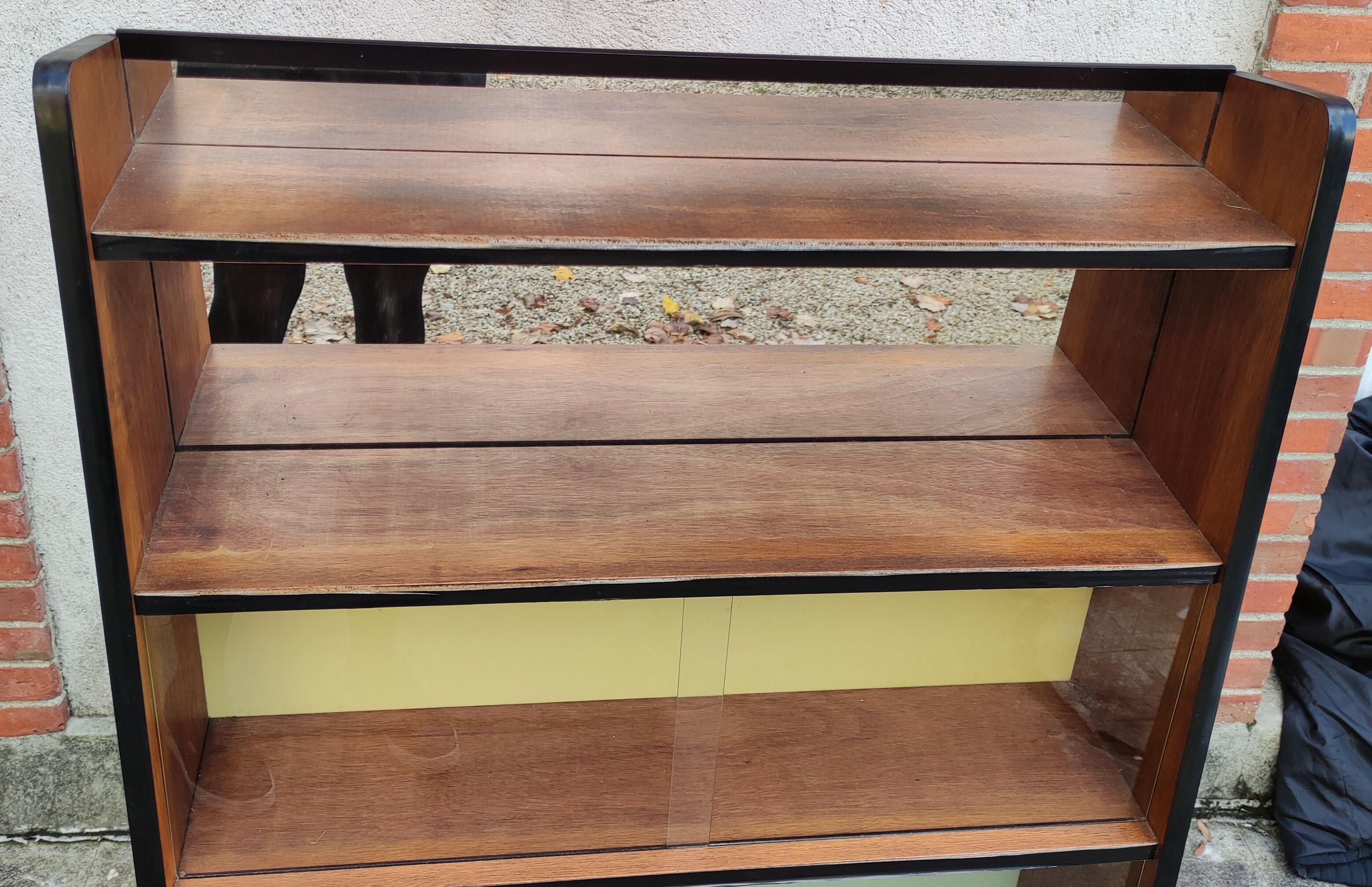 Multicolor bookcase shelf