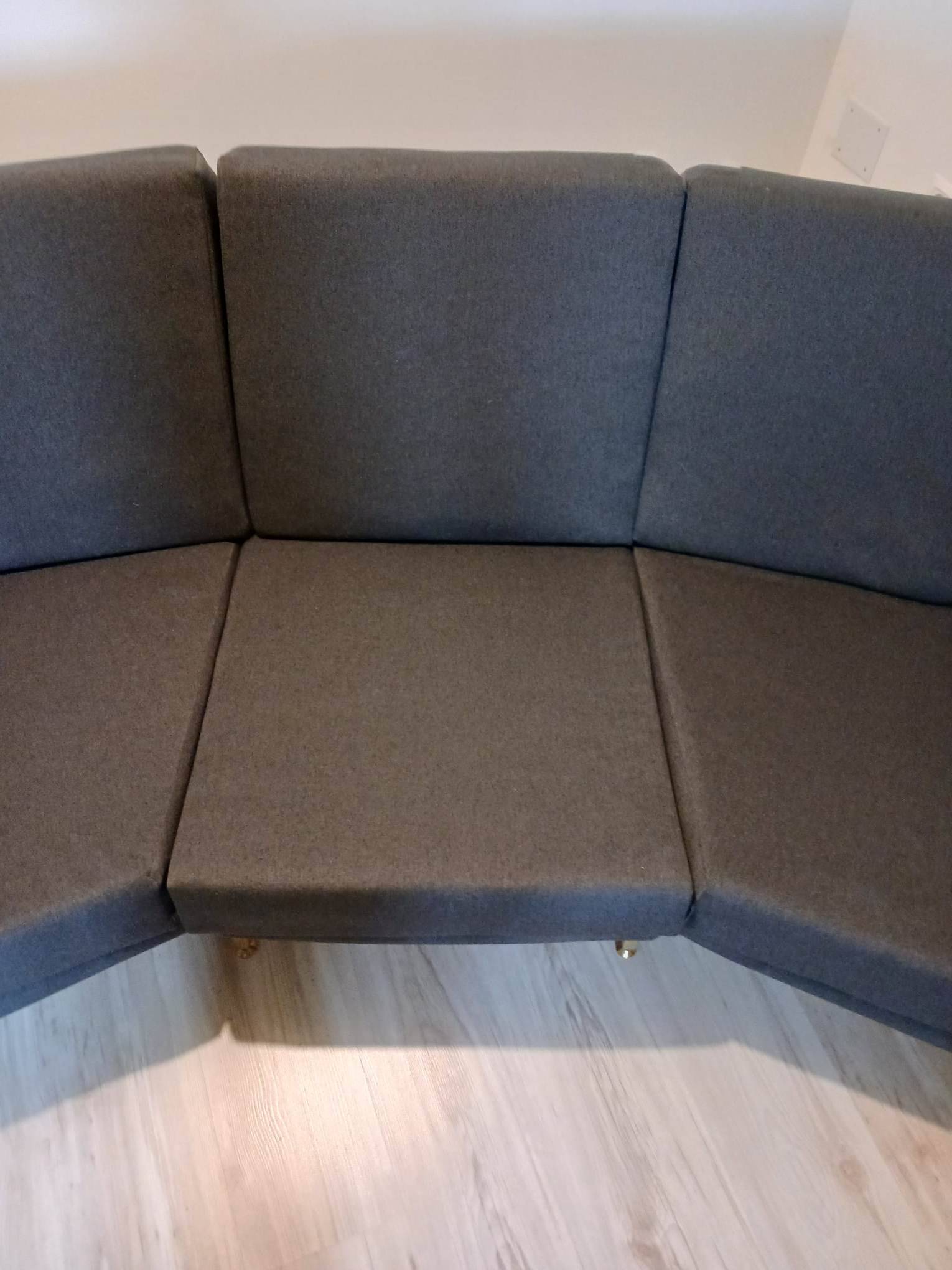 Panoramic model sofa produced by Airborne 1954 by Pierre Guariche