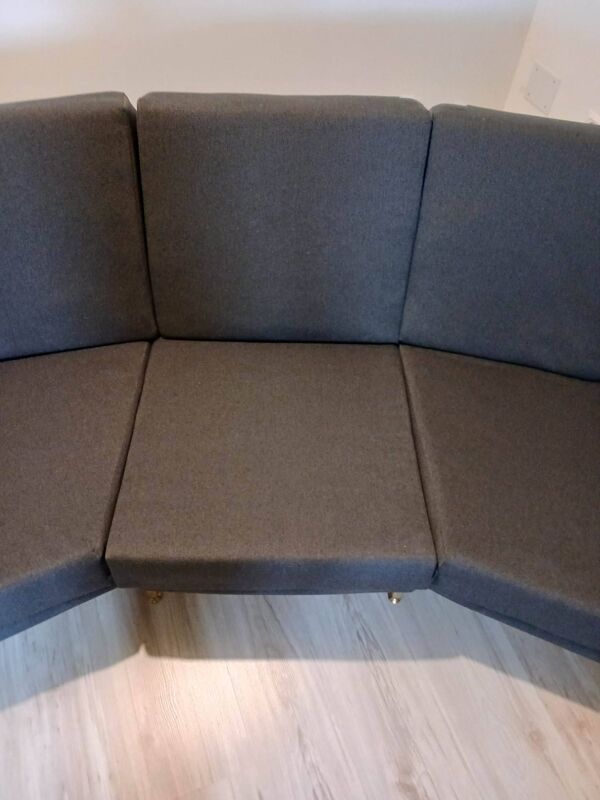 Canapé modèle Panoramique édité par Airborne 1954 par Pierre Guariche