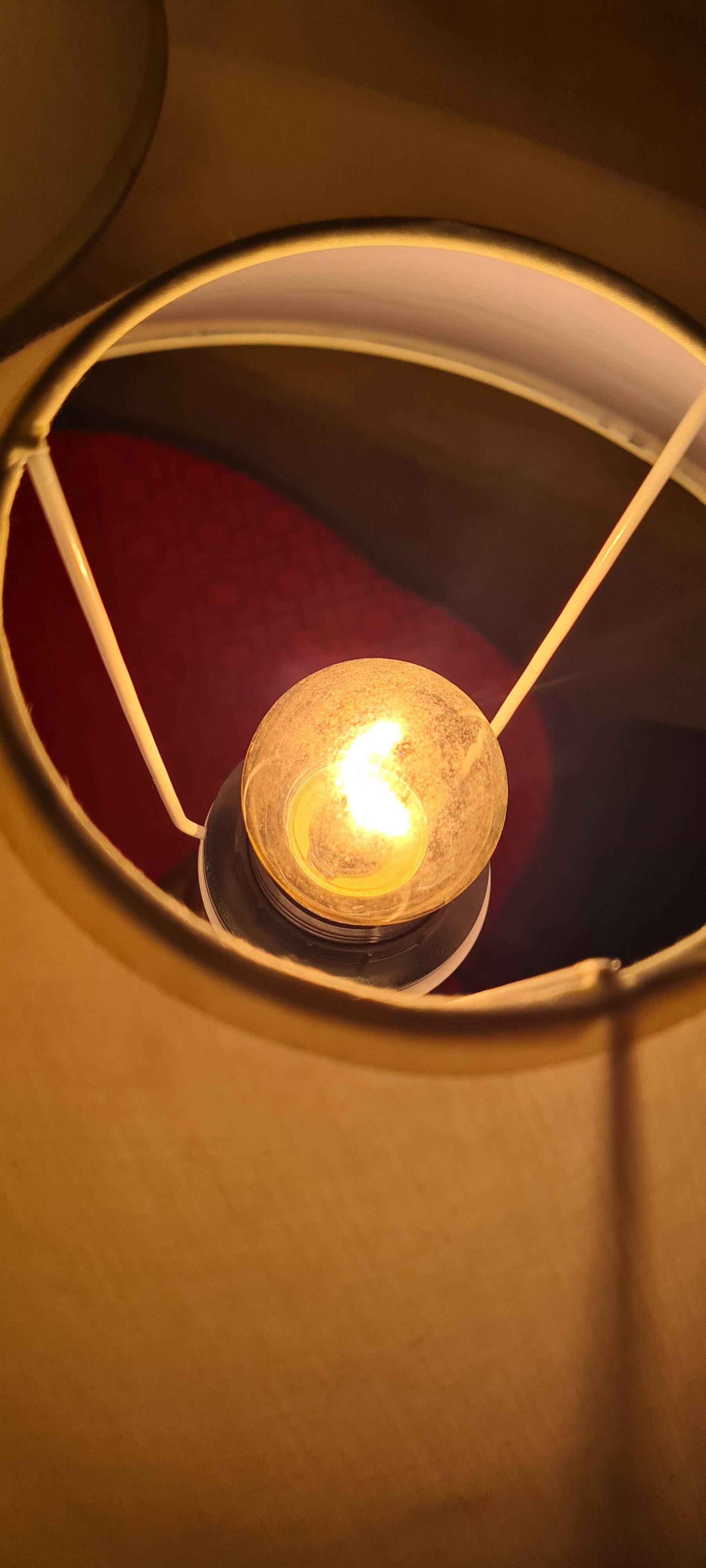 Pair of varnished wooden lamps 42x30 new electric lampshades