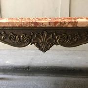 Table basse en marbre brèche