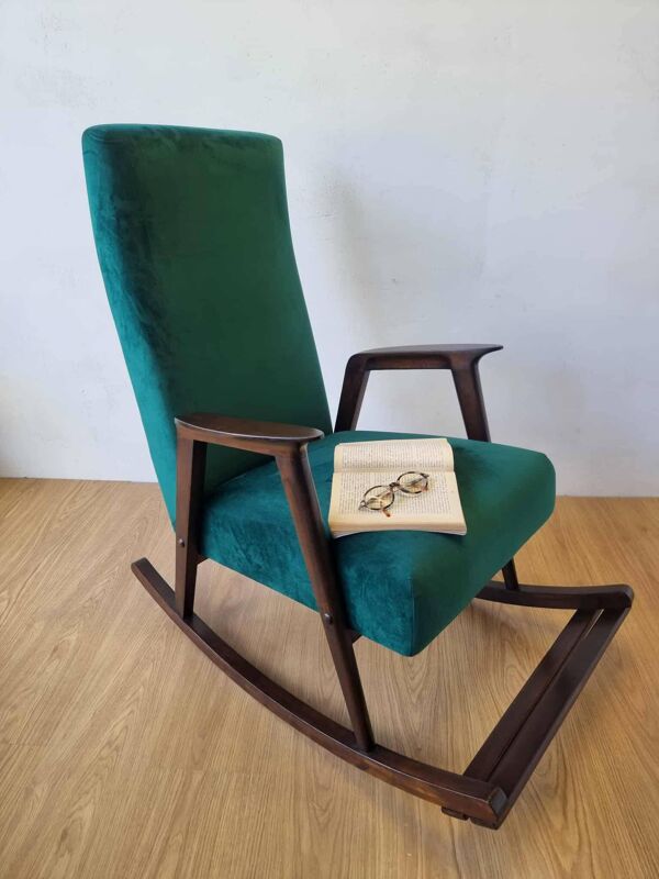 Chaise à bascule vintage des années 50.