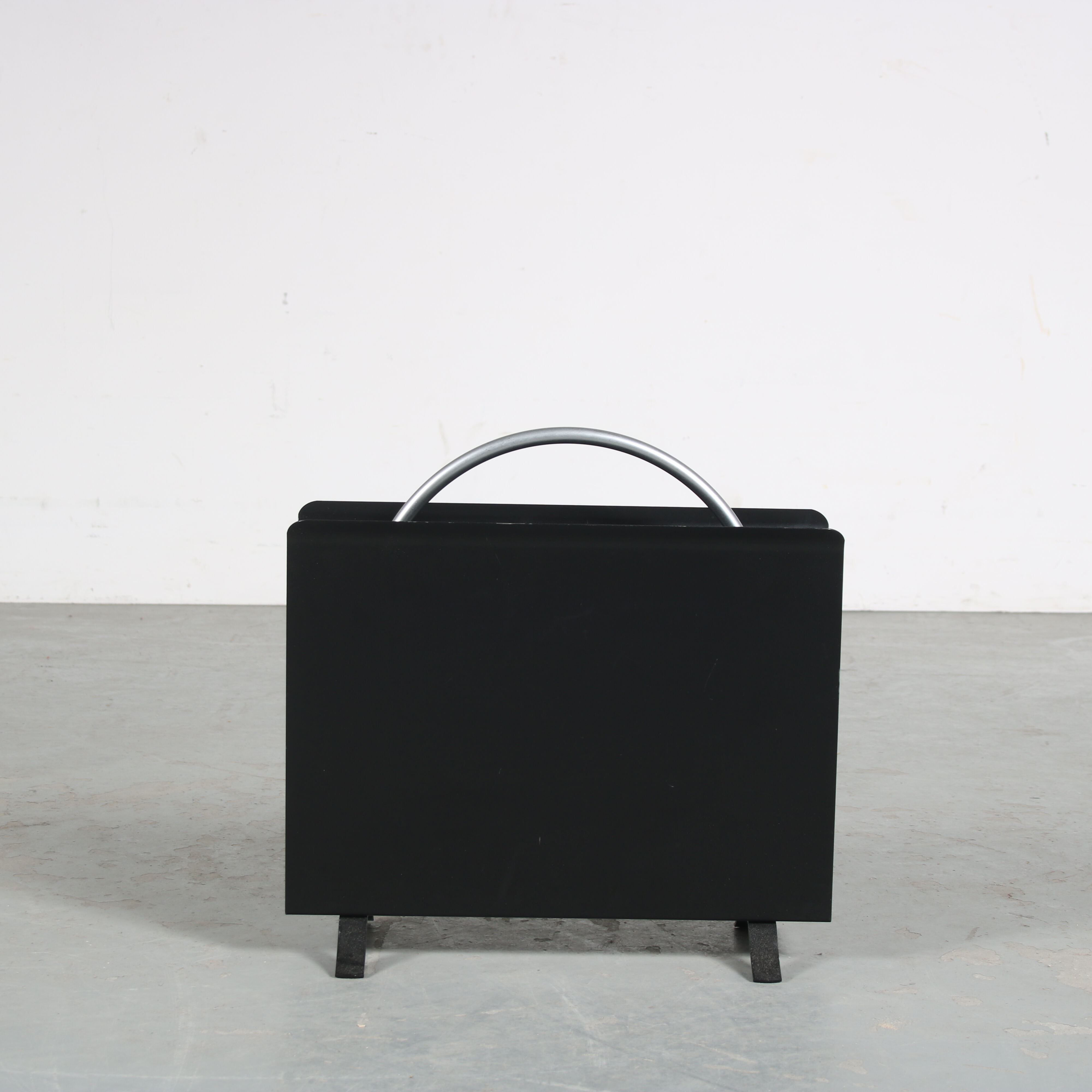 1950s Recent edition magazine rack by W.H. Gispen for Dutch Originals, Netherlands