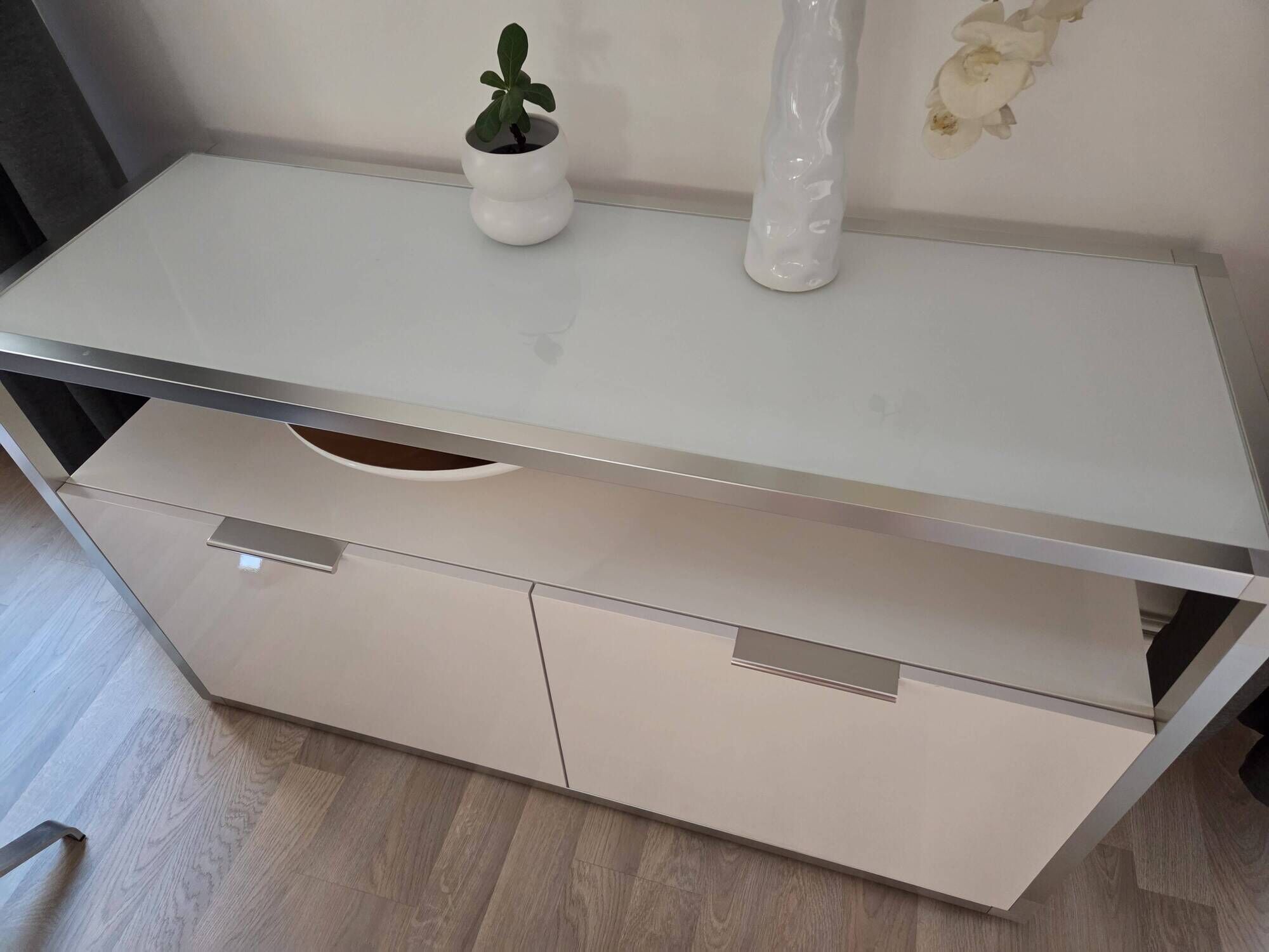 White base buffet with 2 doors - Ligne Roset – Dedicato model by Didier Gomez