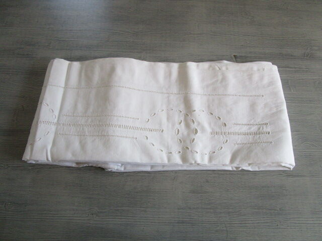 Old sheet 285x230cm - embroidery and embroidery of days