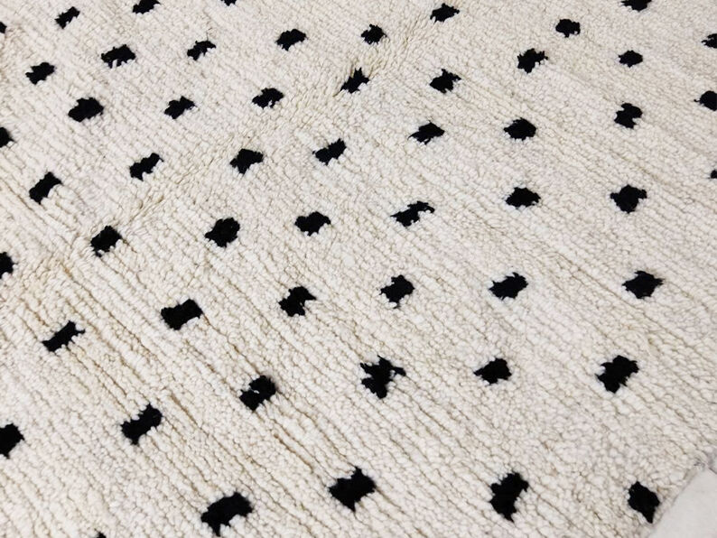 Moroccan berber carpet 278x157cm