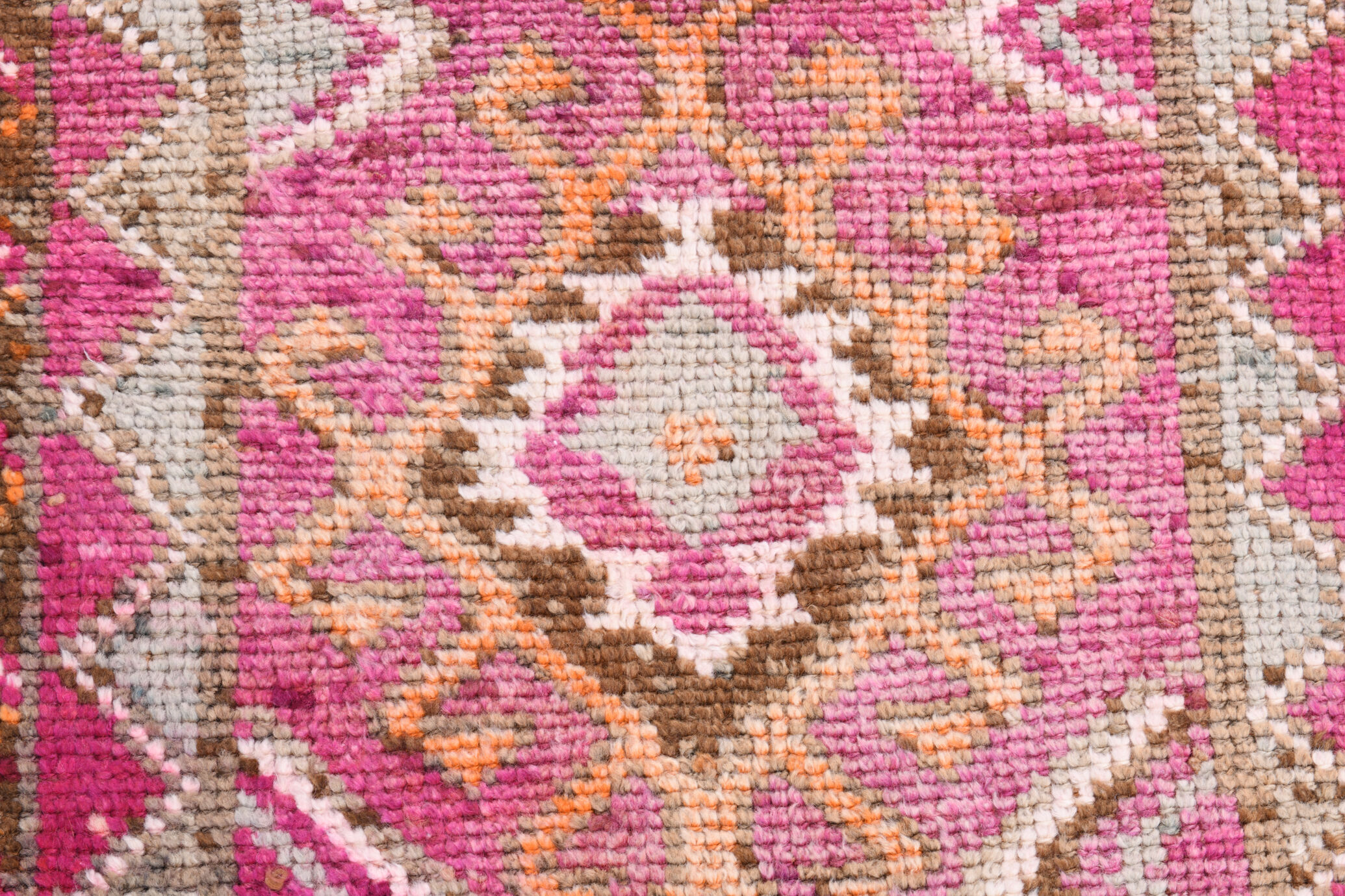 3x13 long hot pink vintage runner rug 399x81cm