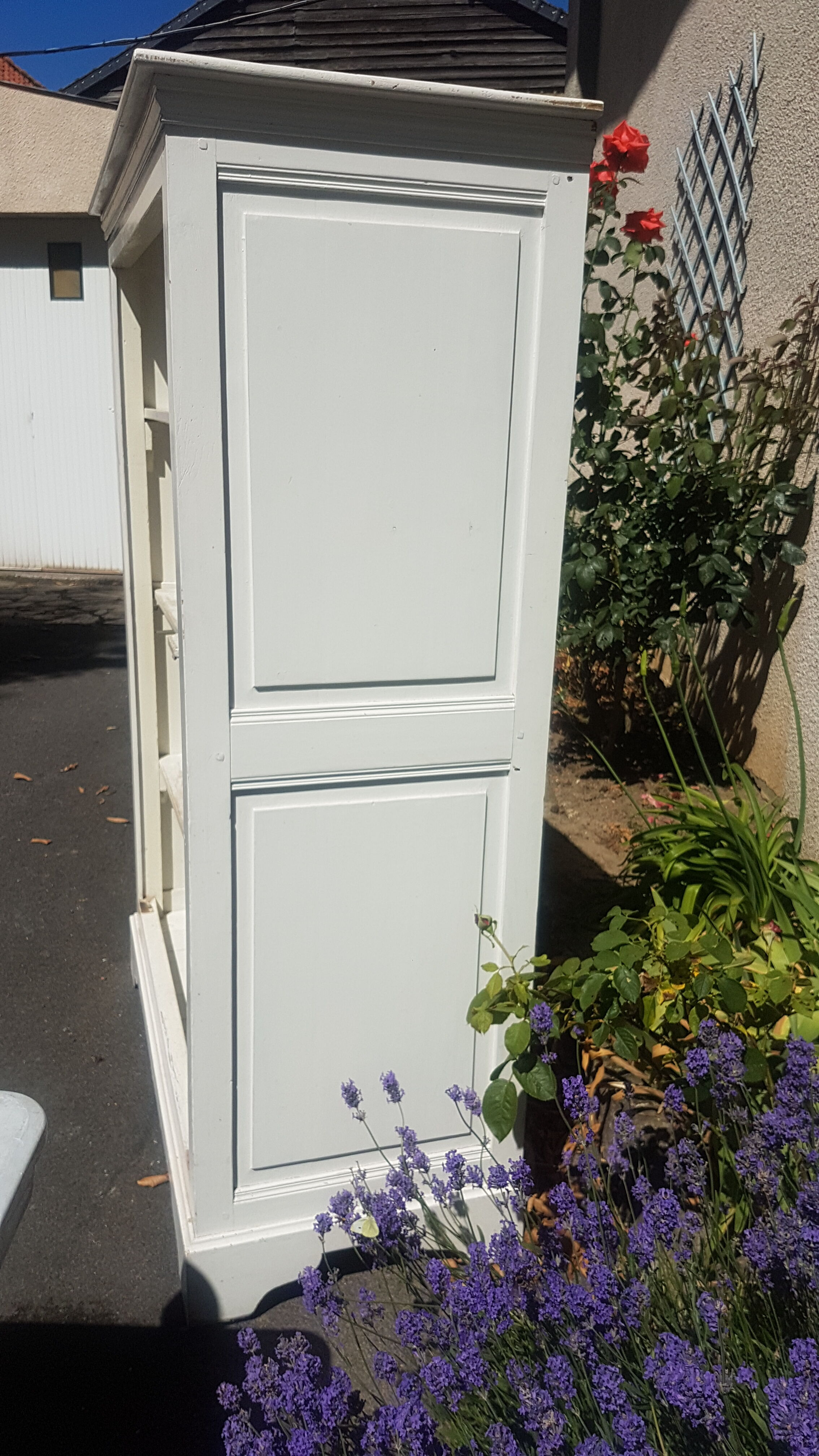 Wardrobe 2 white doors type Petite Parisienne