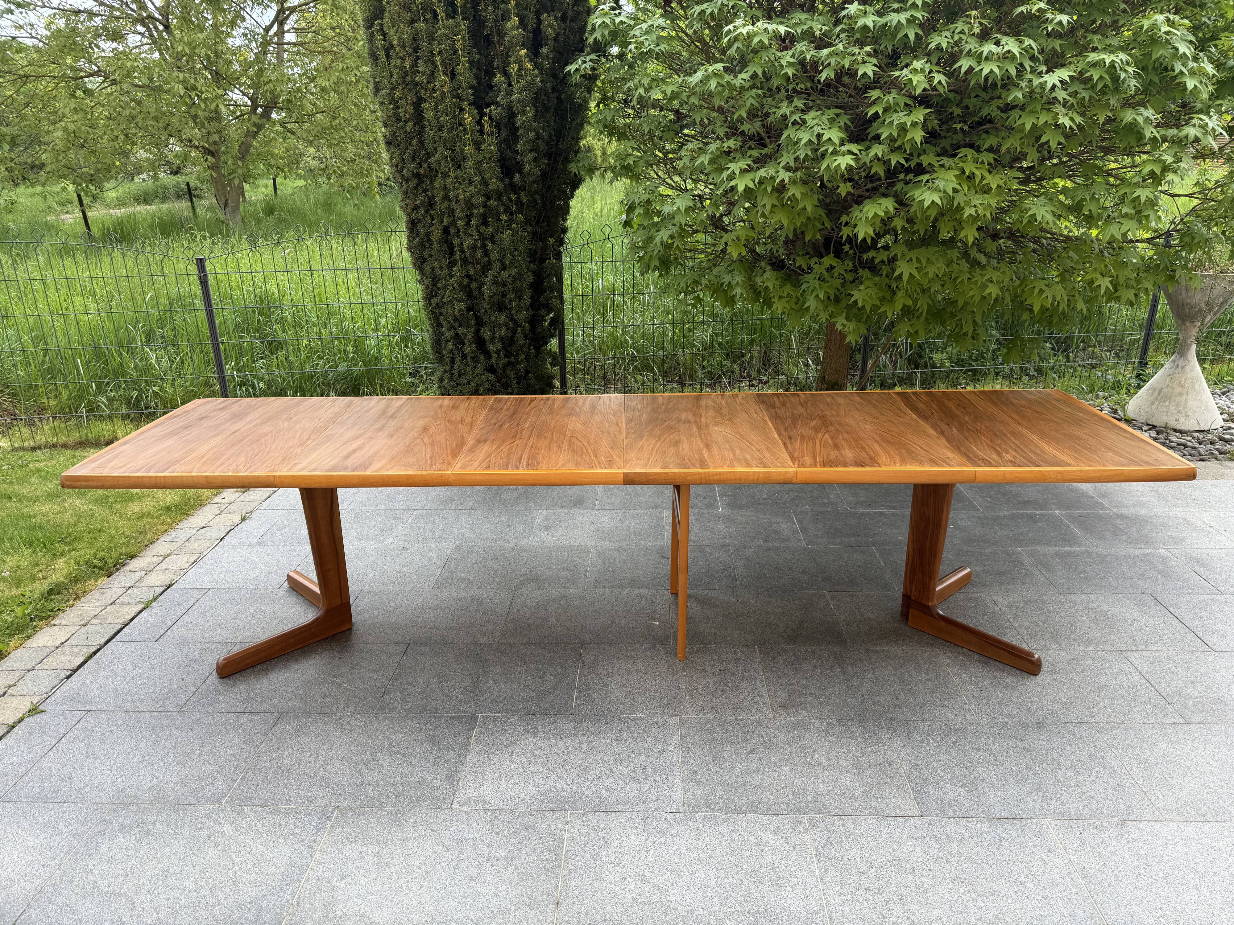 Scandinavian extendable dining table from the 1960s.
