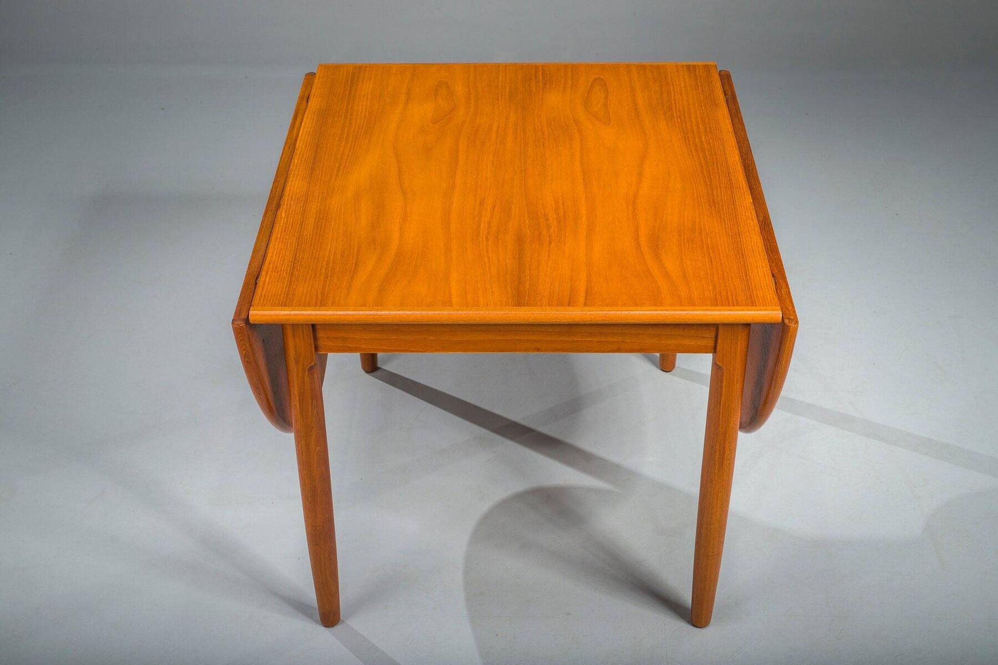 Table pliante danoise en teck moderne du milieu du siècle, années 1960