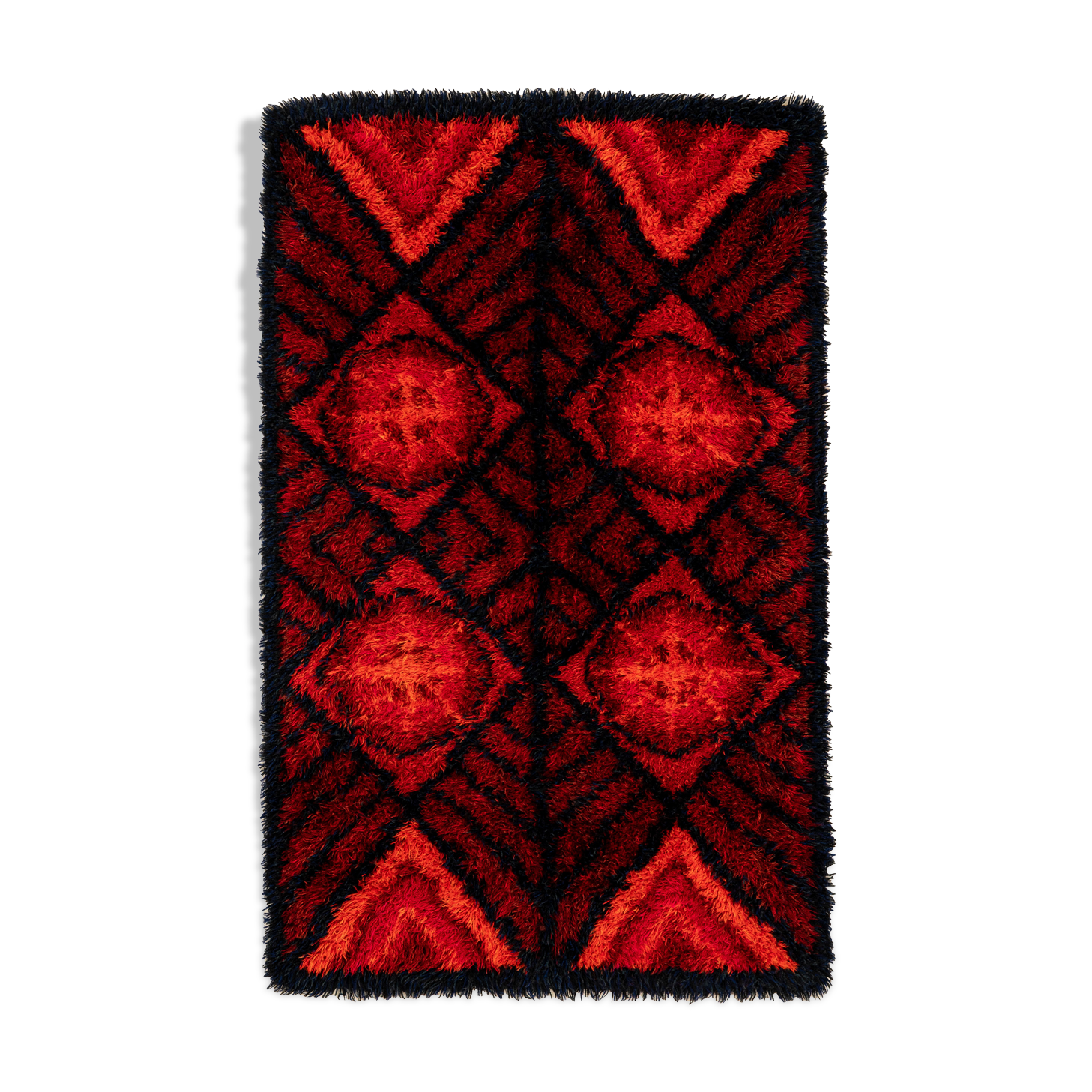 Scandinavian 20th century modern rya rug. Svängsta Slottsmatta, Sweden. 149 x 94 cm (59 x 37 in)