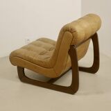 Fauteuil en cuir camel  année 60.