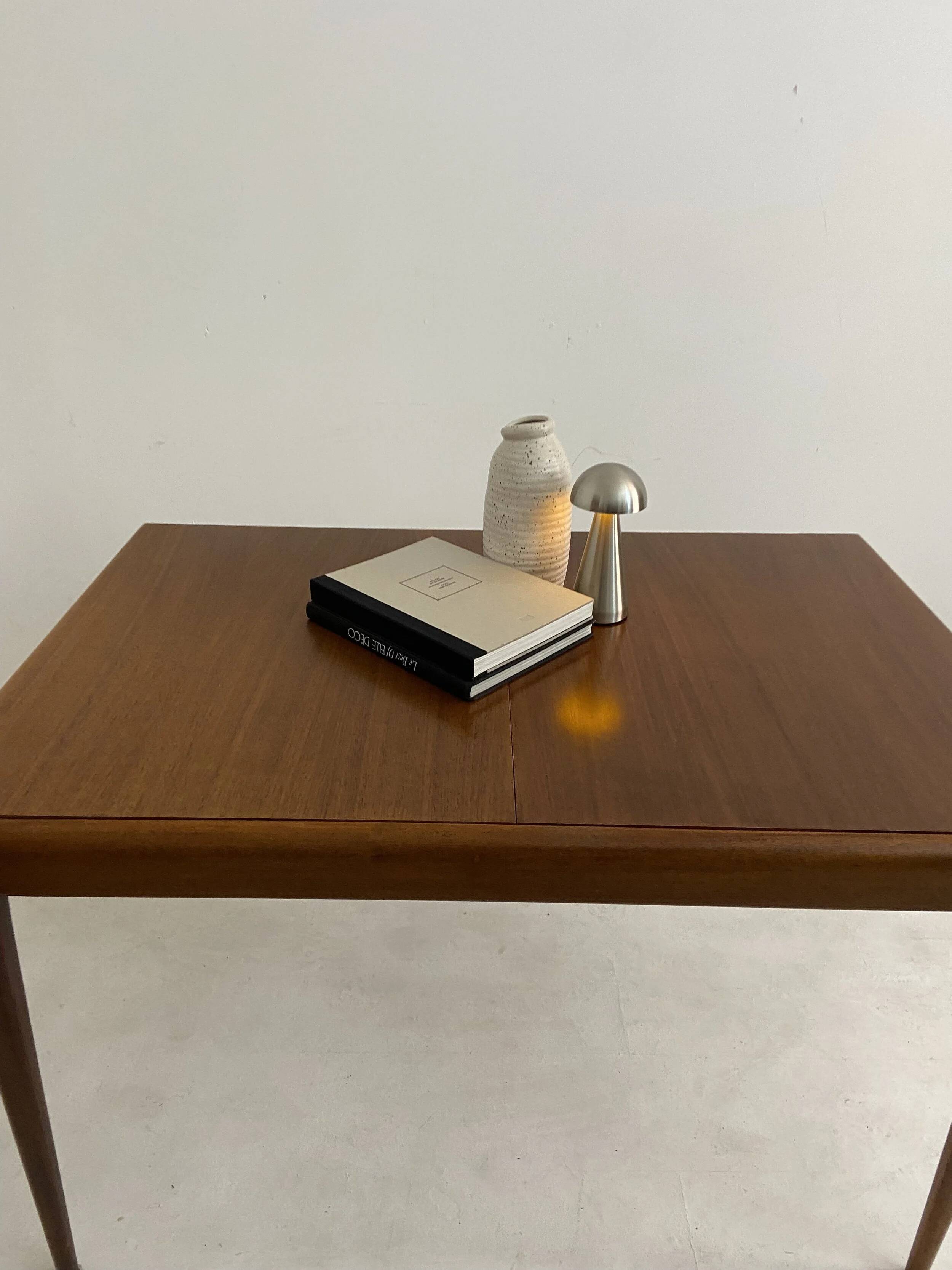 Table vintage McIntosh scandinave en teck – années 60