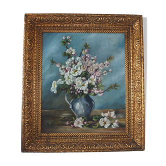Bouquet of flowers - still life in its golden frame