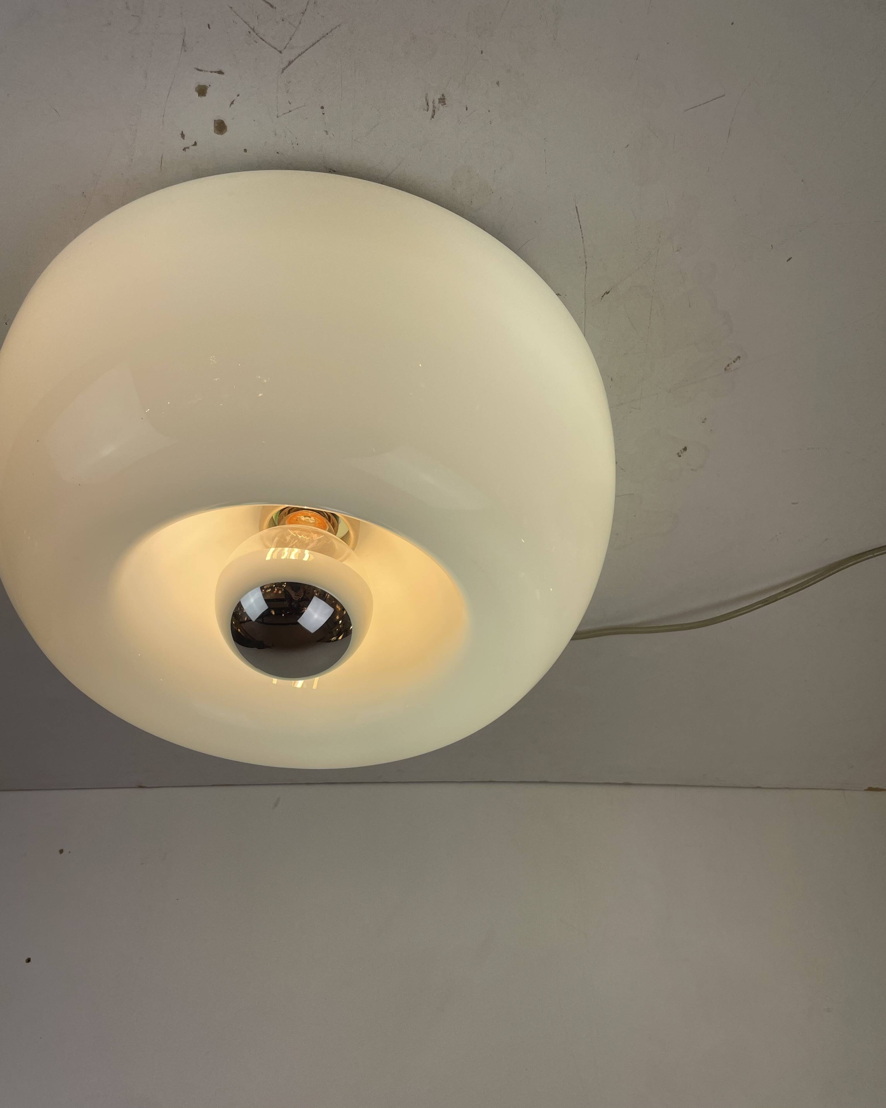 Velella, lampe de plafond ou murale par I Castiglioni pour Flos, Italie, années 1960.