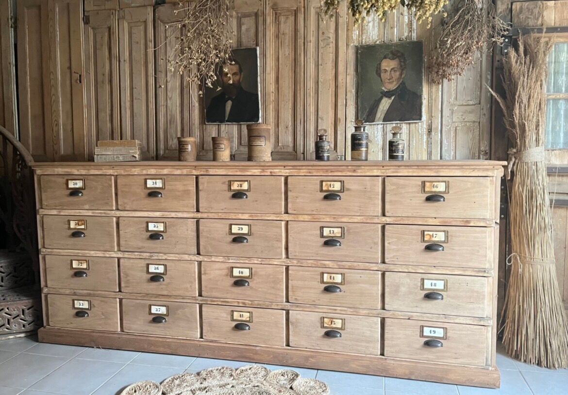 Old workshop drawer unit