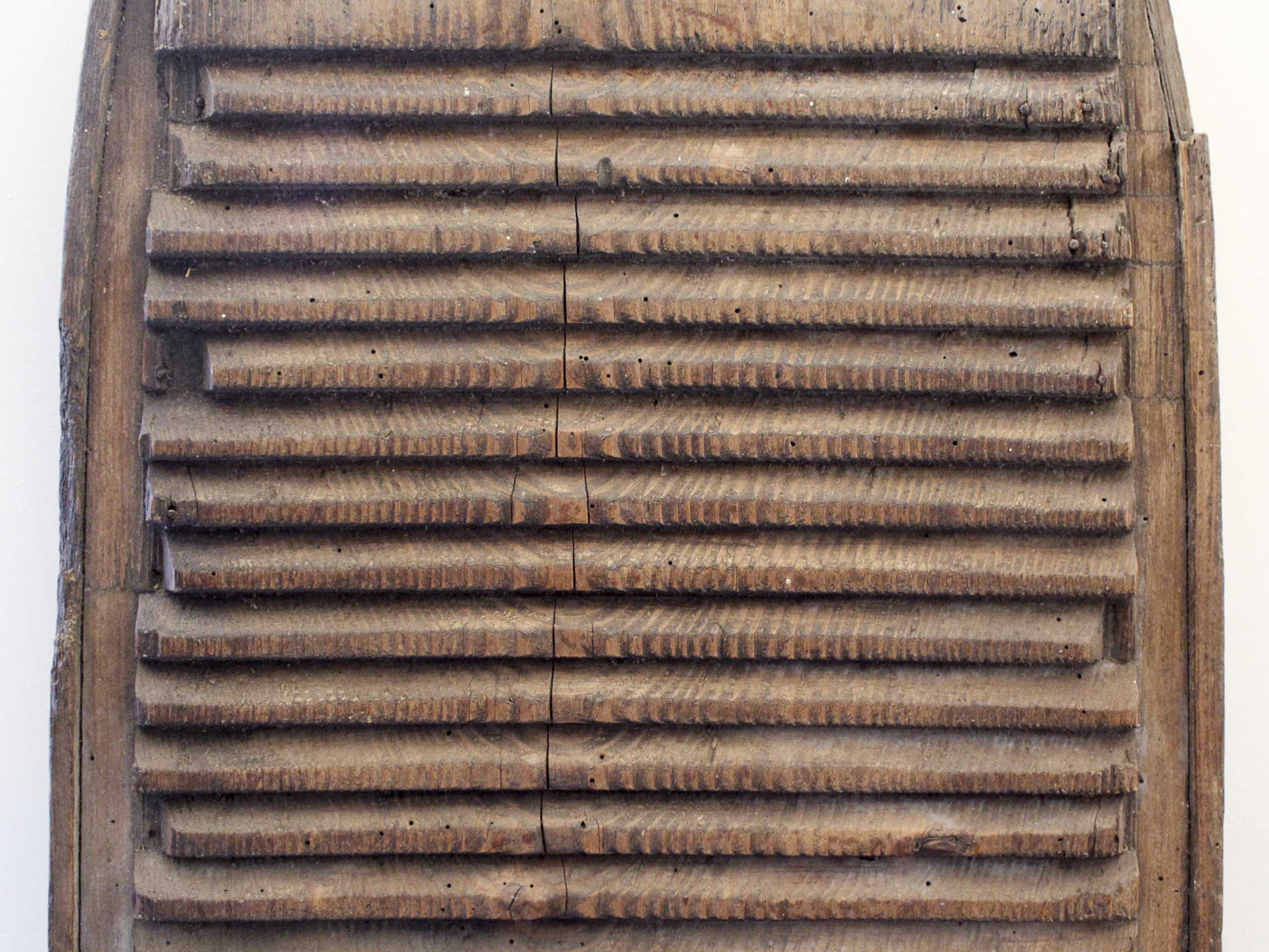 Wooden washing board