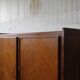 Armoire vintage pied compas