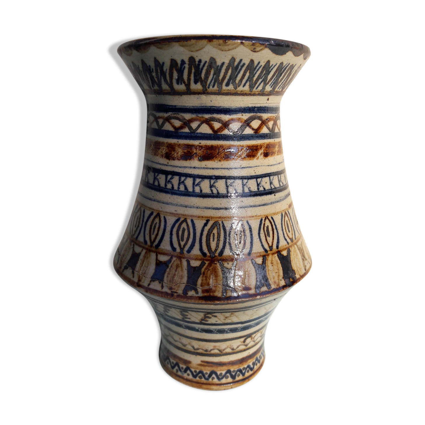 Ceramic vase