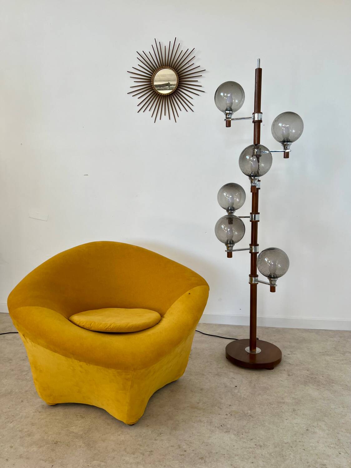 Old Scandinavian design wooden floor lamp from the 60s with 6 vintage lights