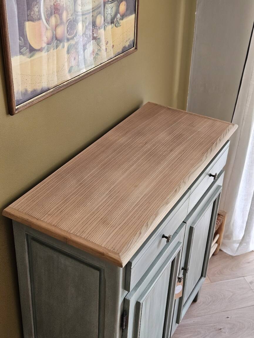 Renovated and distressed Parisian sideboard | Lucien