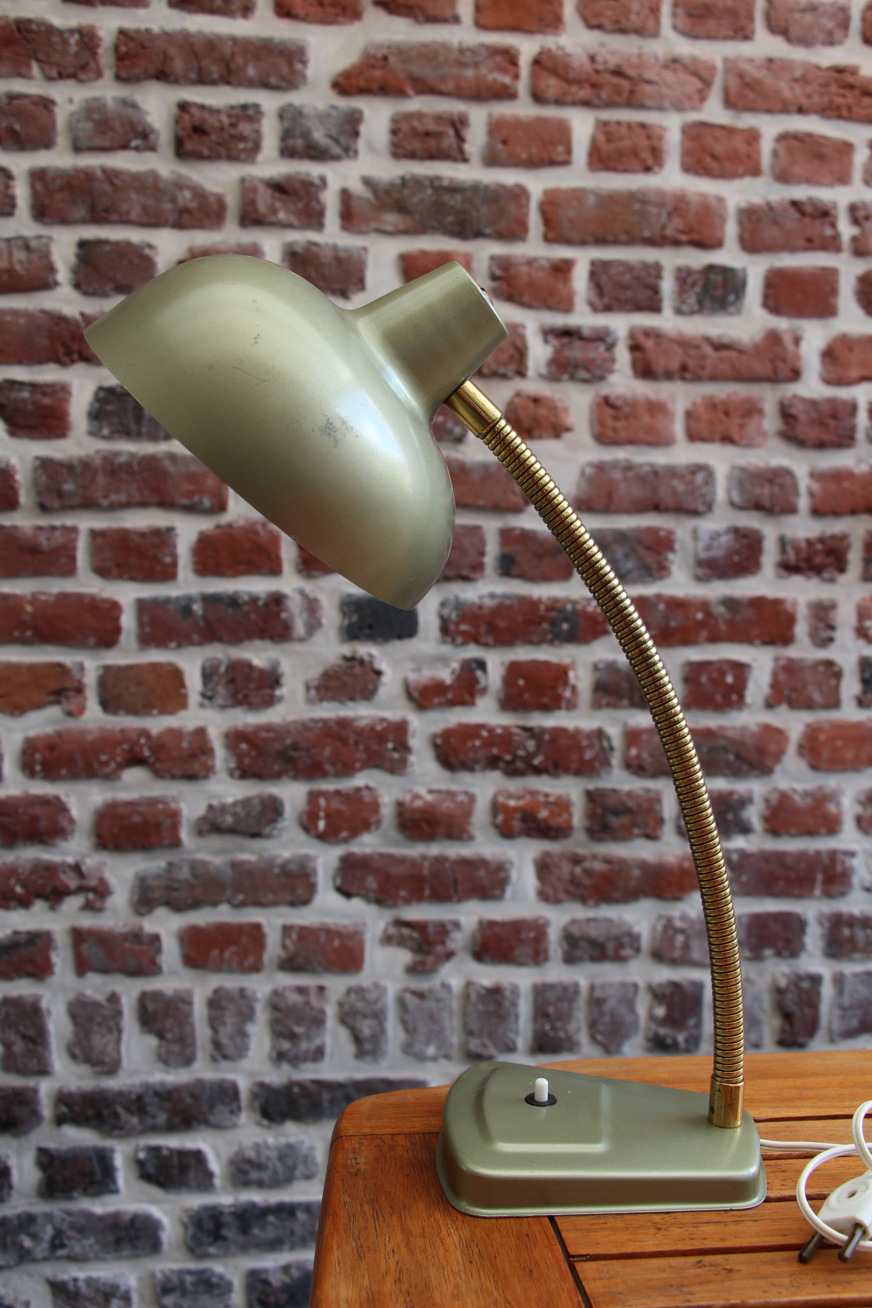 Green desk lamp 70's