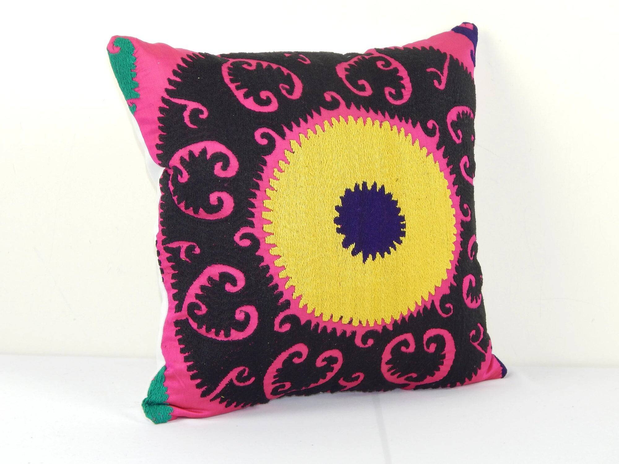 Vintage embroidered cushion cover 41x51 cm