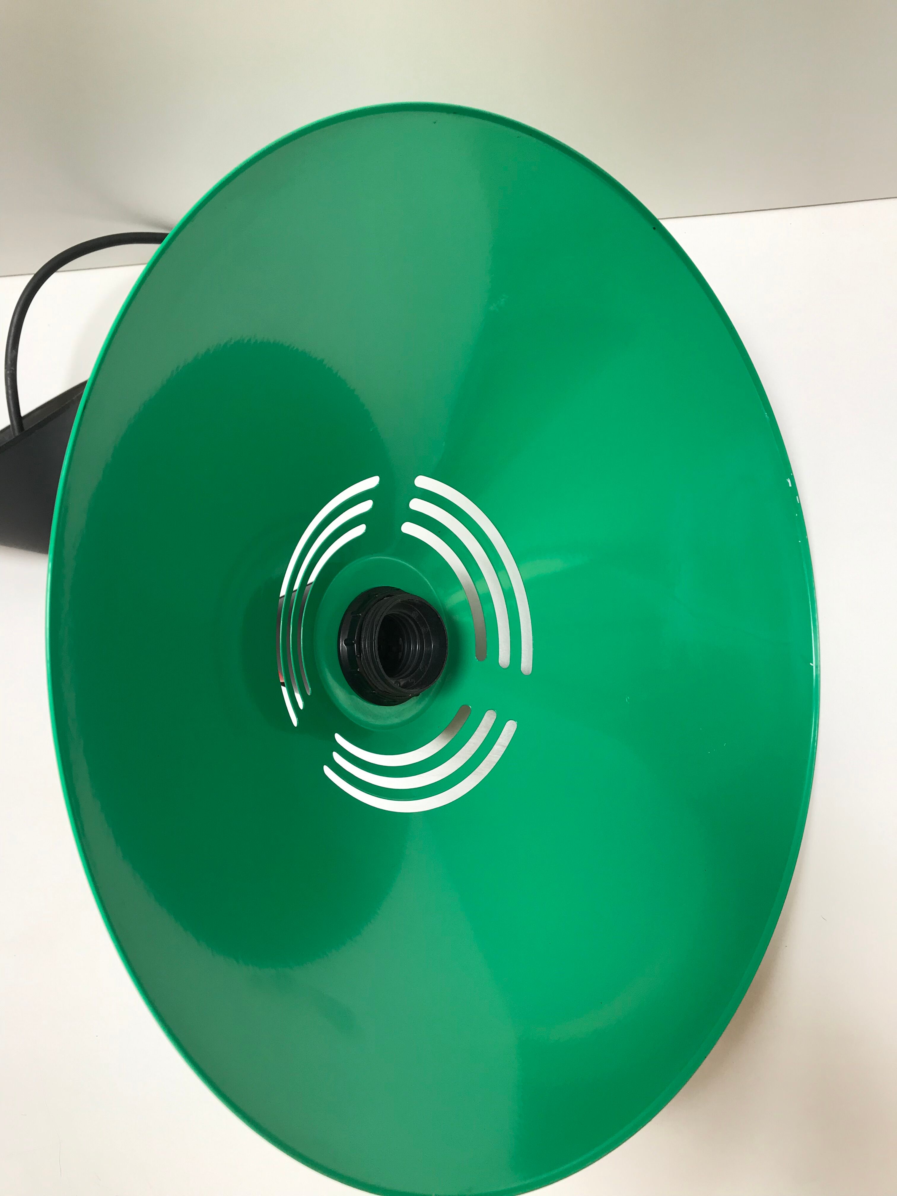 Green metal suspension