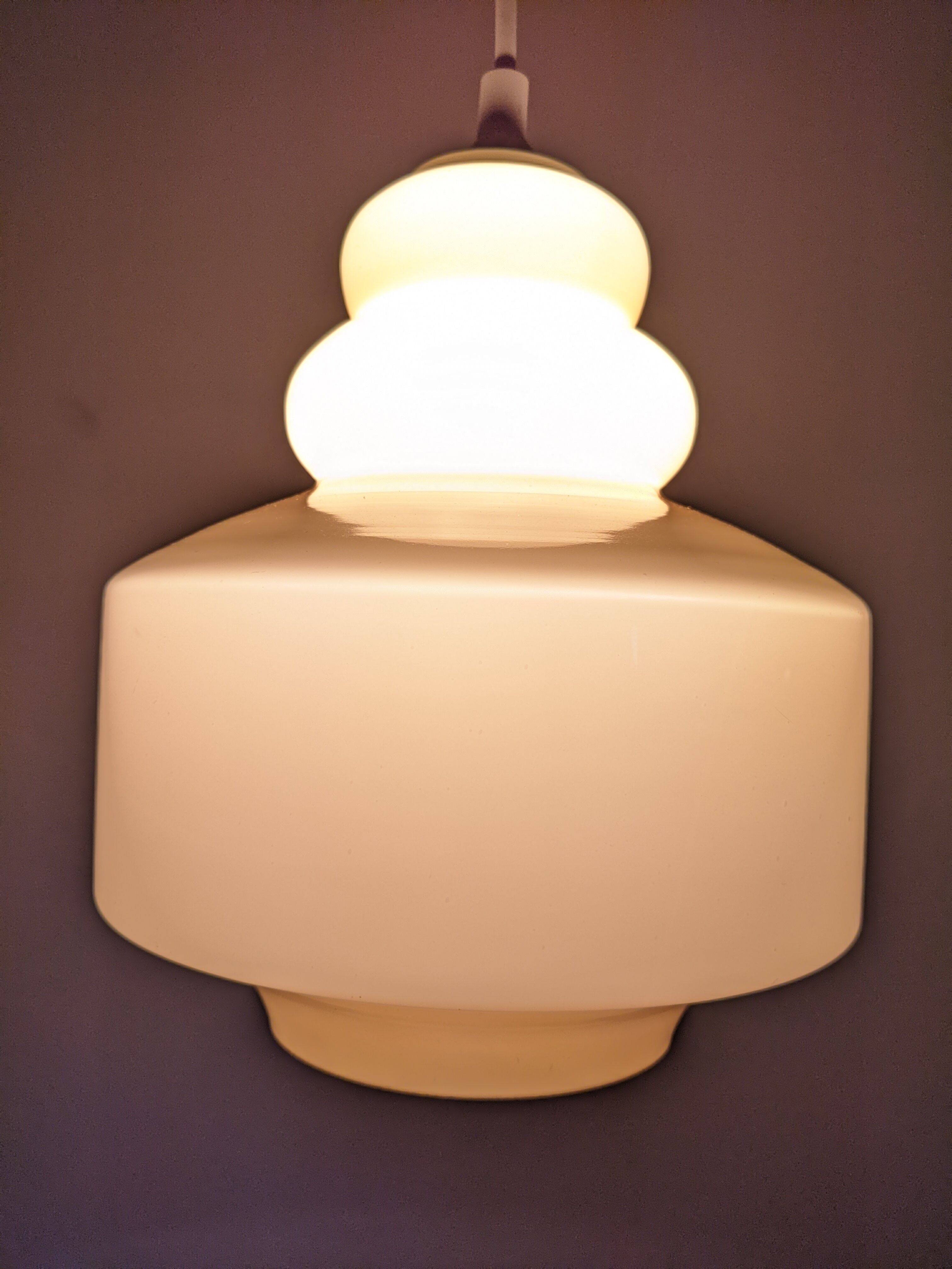 Caramel opaline suspension from the 60s/70s