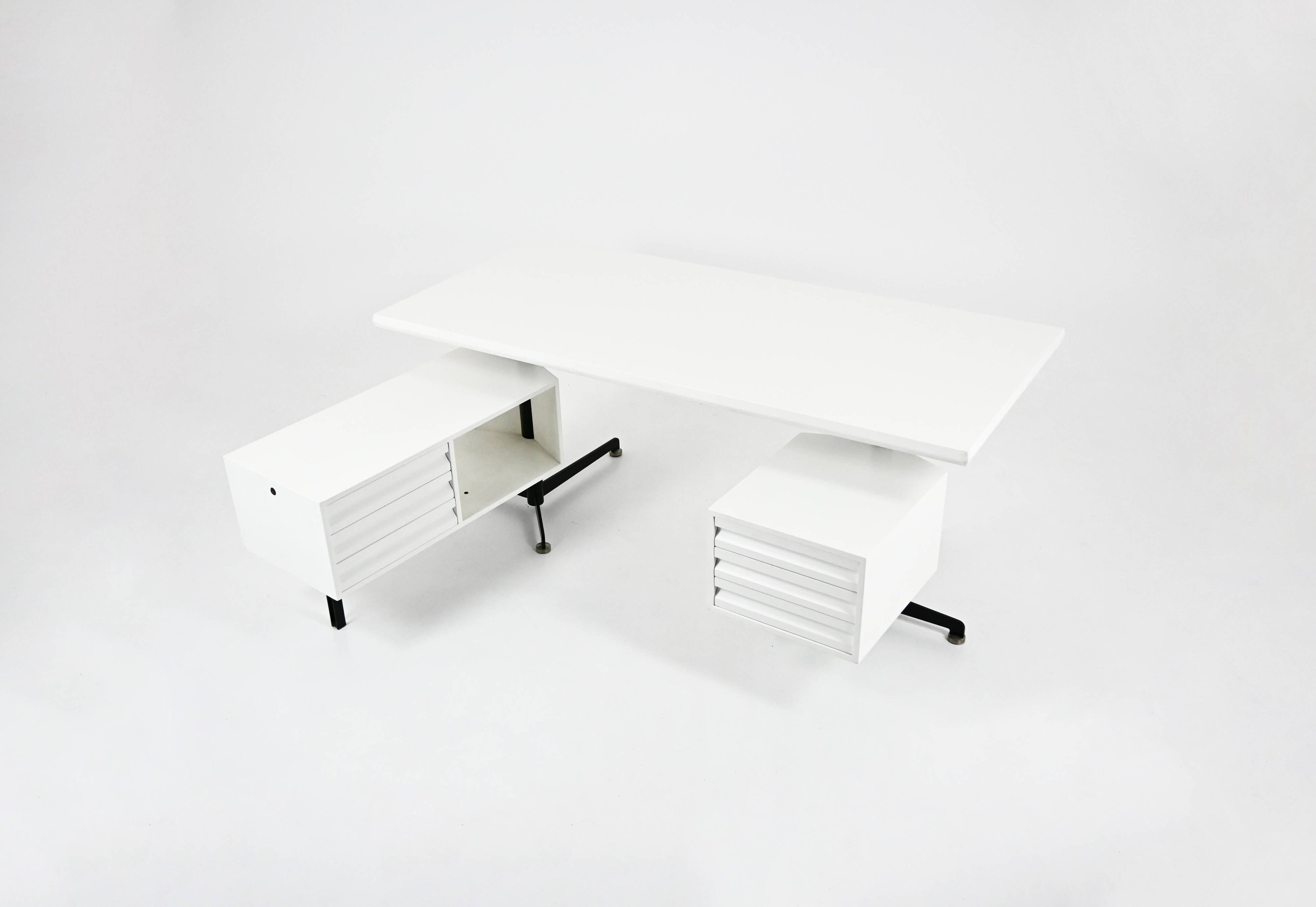 Office design by Osvaldo Borsani for Tecno, 1960s
