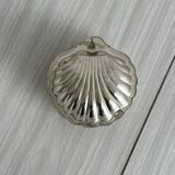 Silver-plated metal shell-shaped butter dish