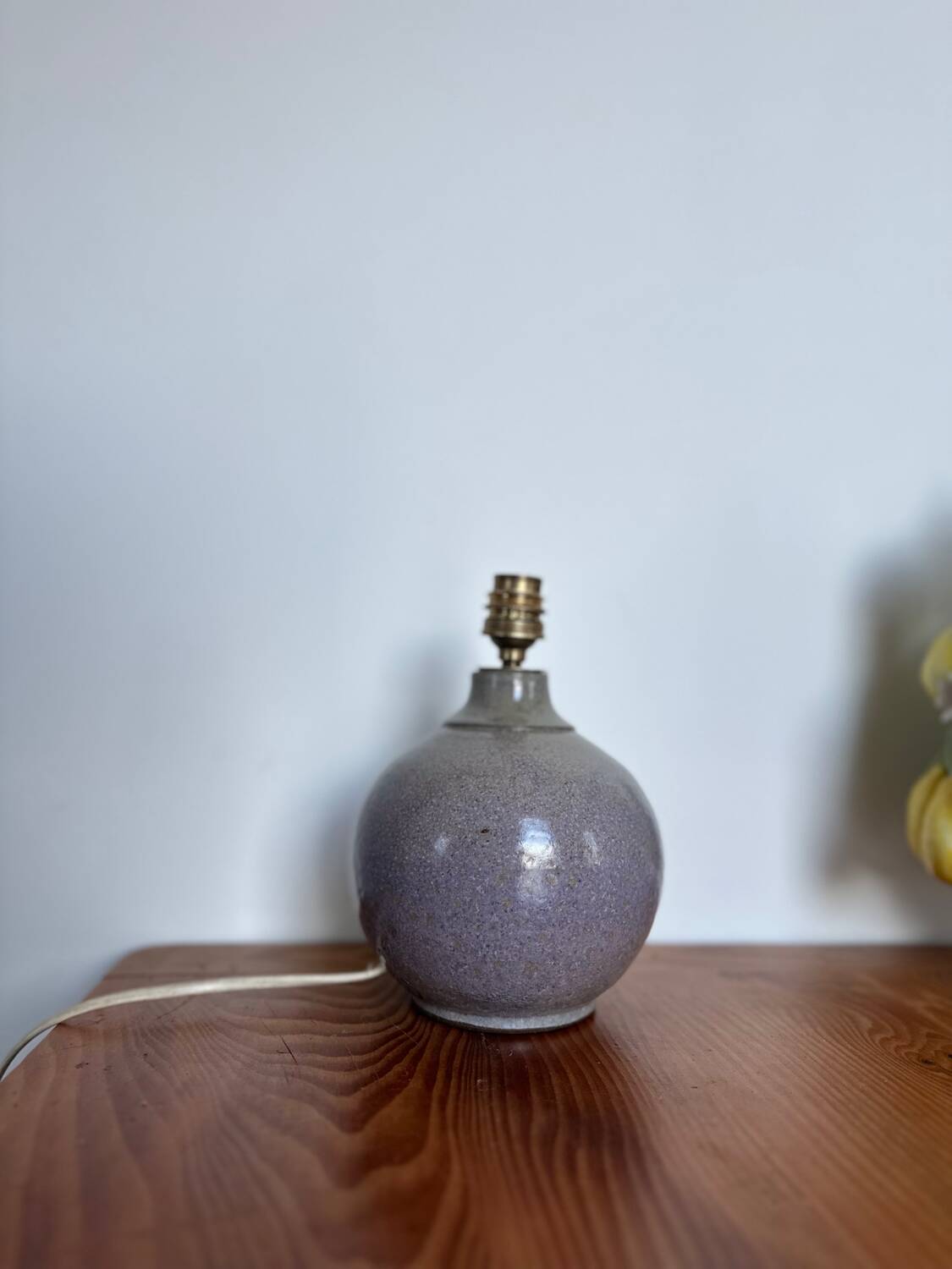 Ceramic ball lamp base