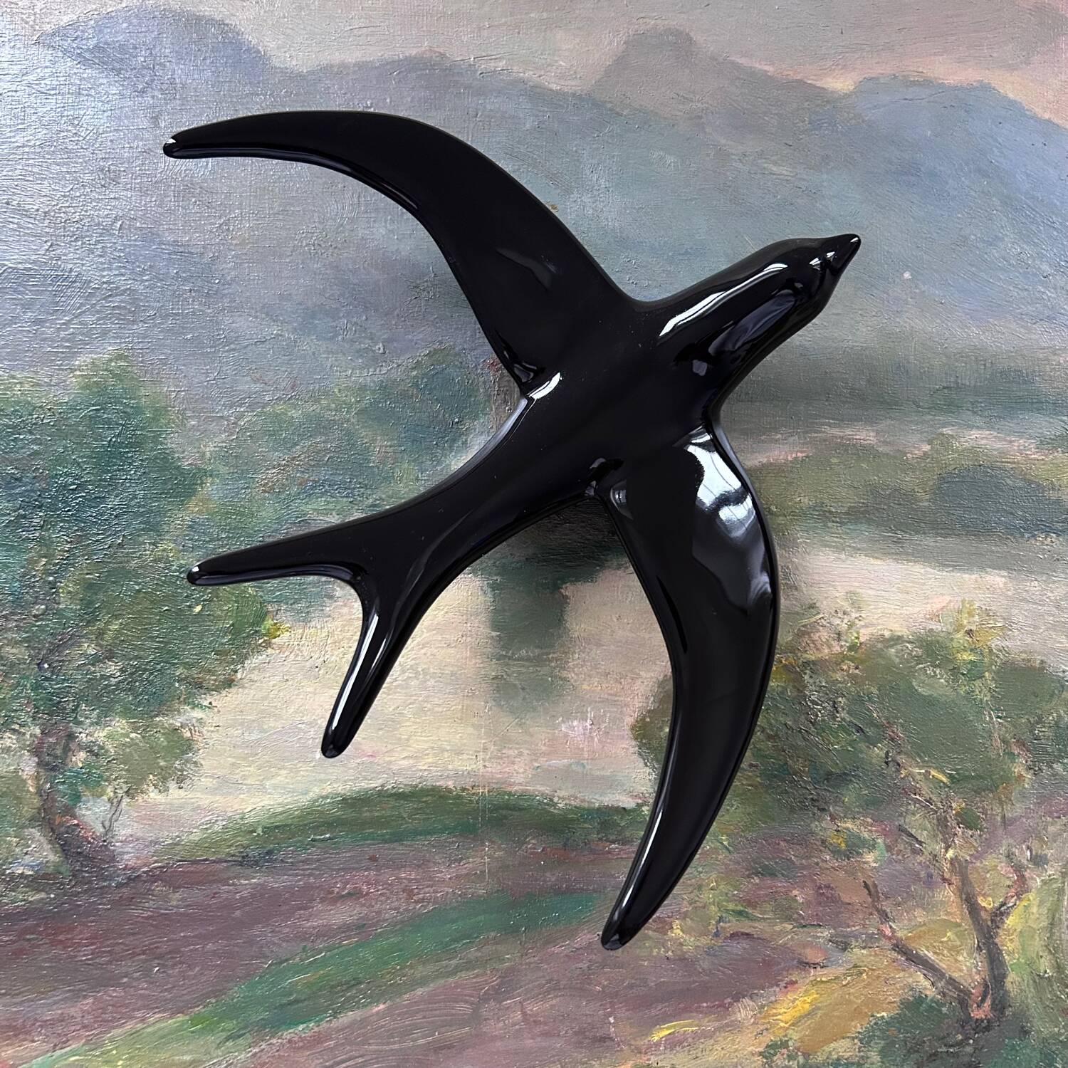 Ceramic swallow