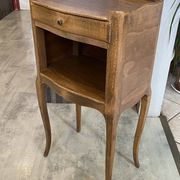Table de chevet un tiroir une niche style Louis XV