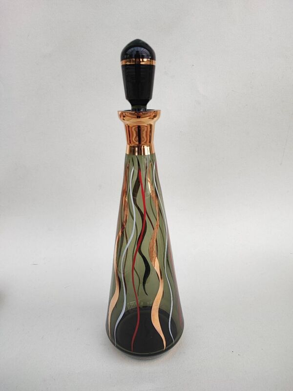 Carafe à liqueur en verre et verres