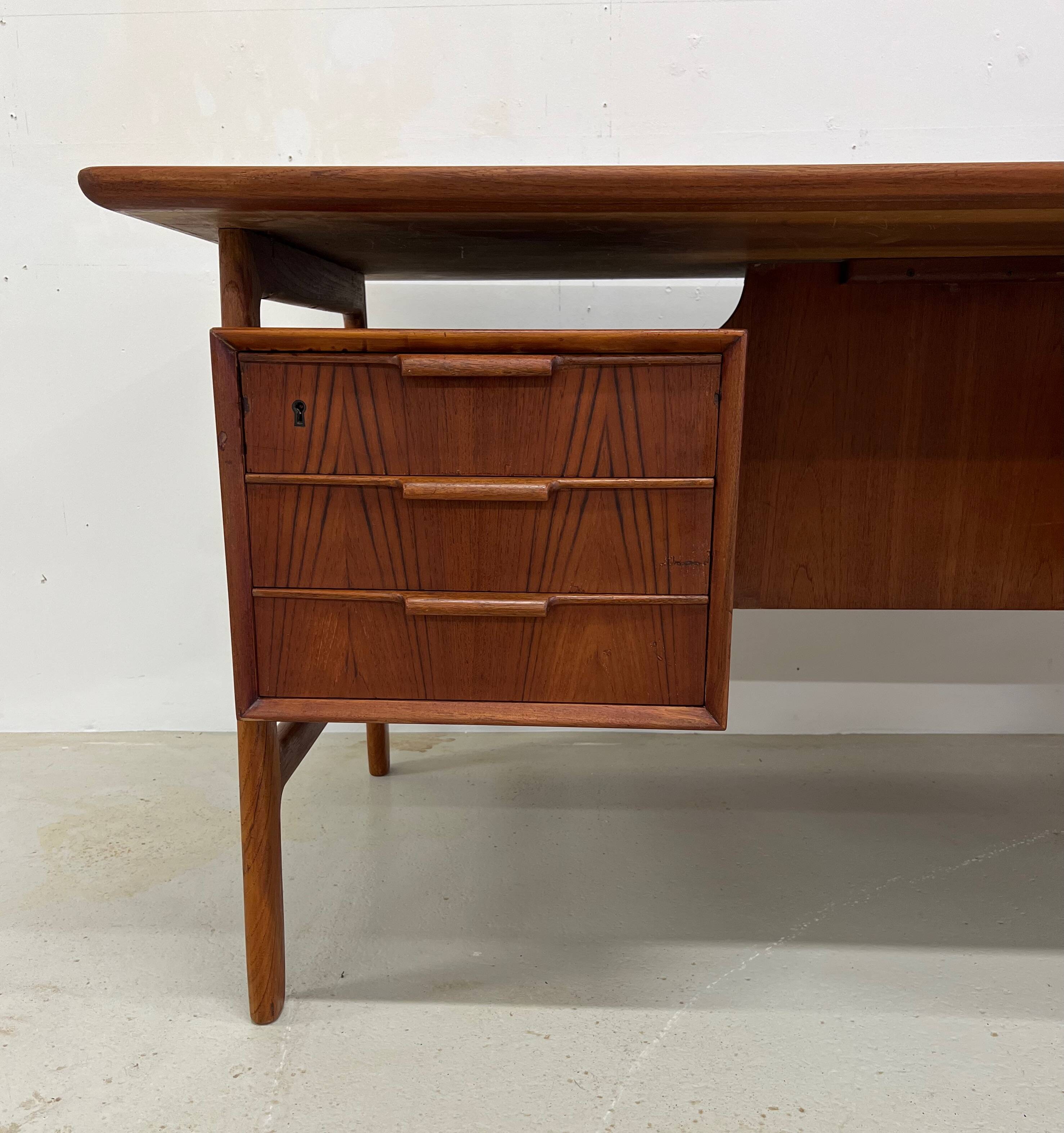 Bureau en teck Omann Jun #75
