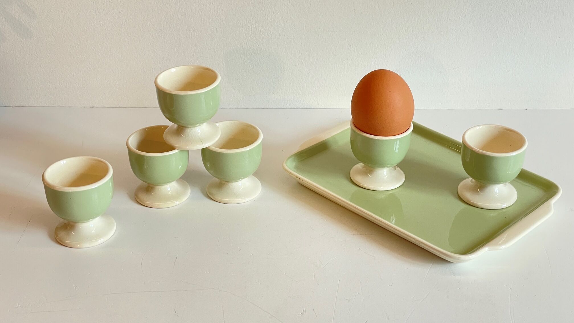 6 coquetiers sur plateau céramique par villeroy & boch