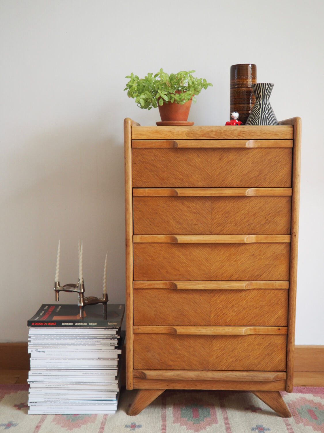Dresser feet compass