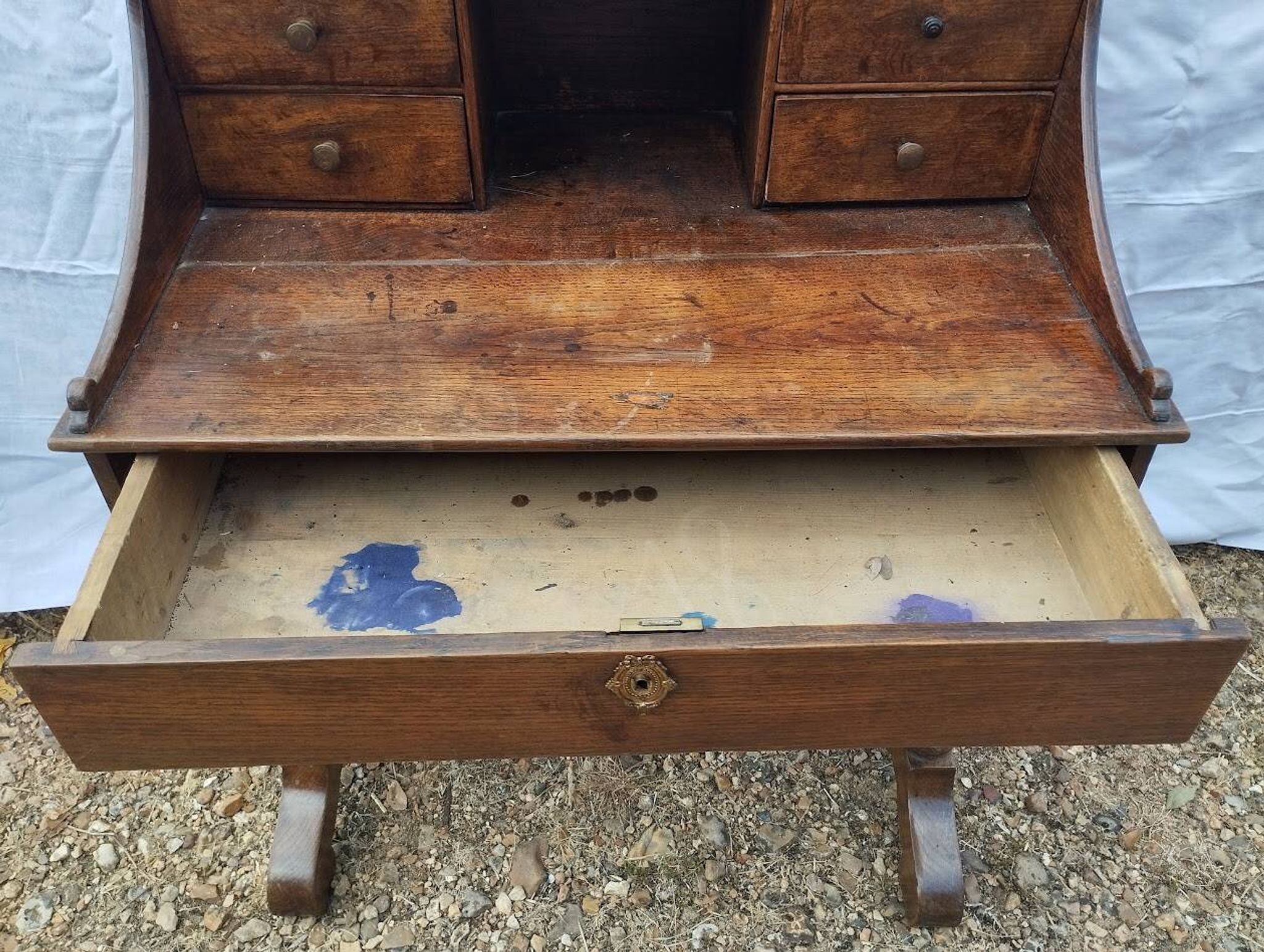 Victorian oak graduated desk – circa 1890-1910.