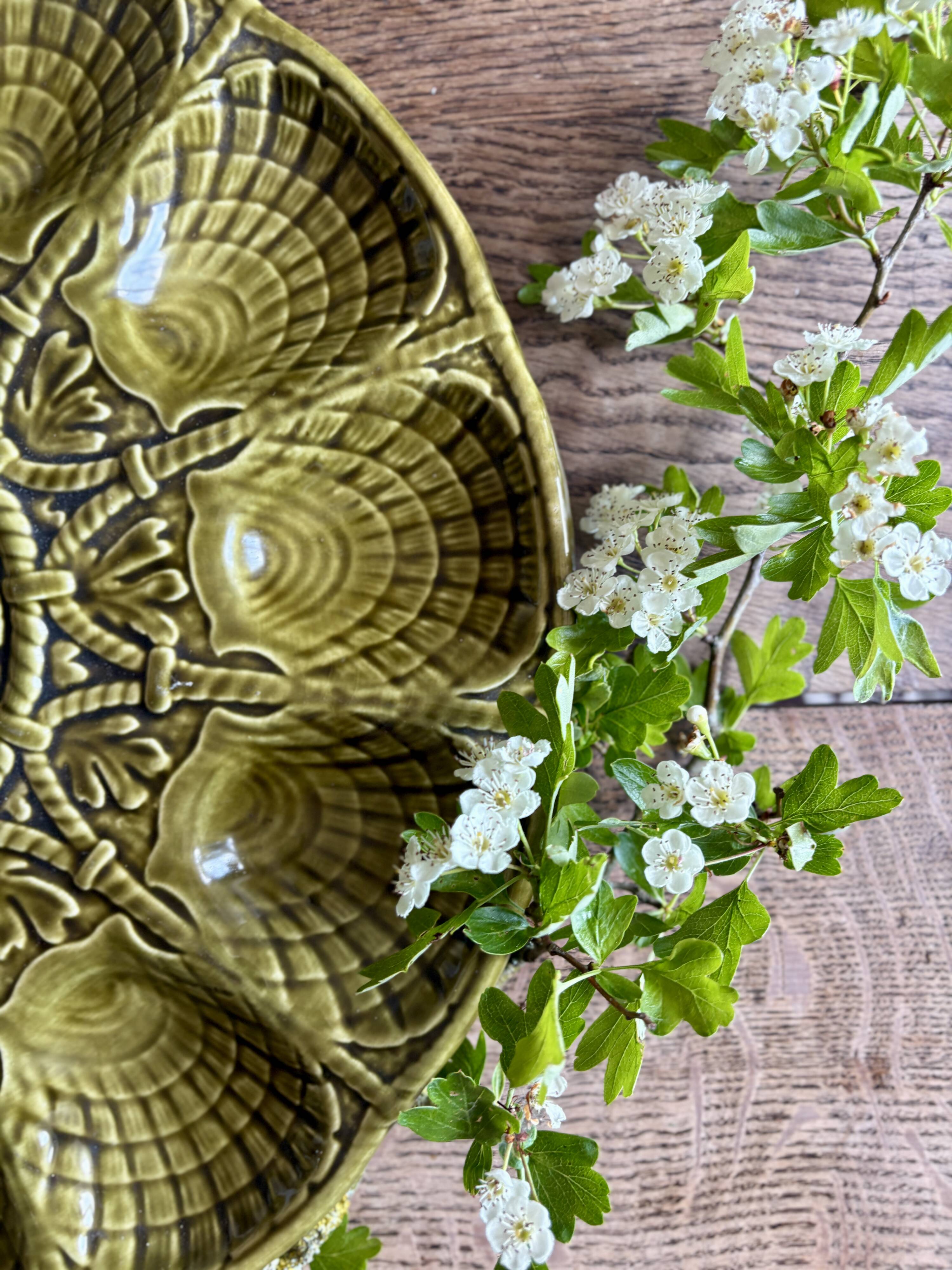 Vintage green ceramic oyster dish - Sarreguemines