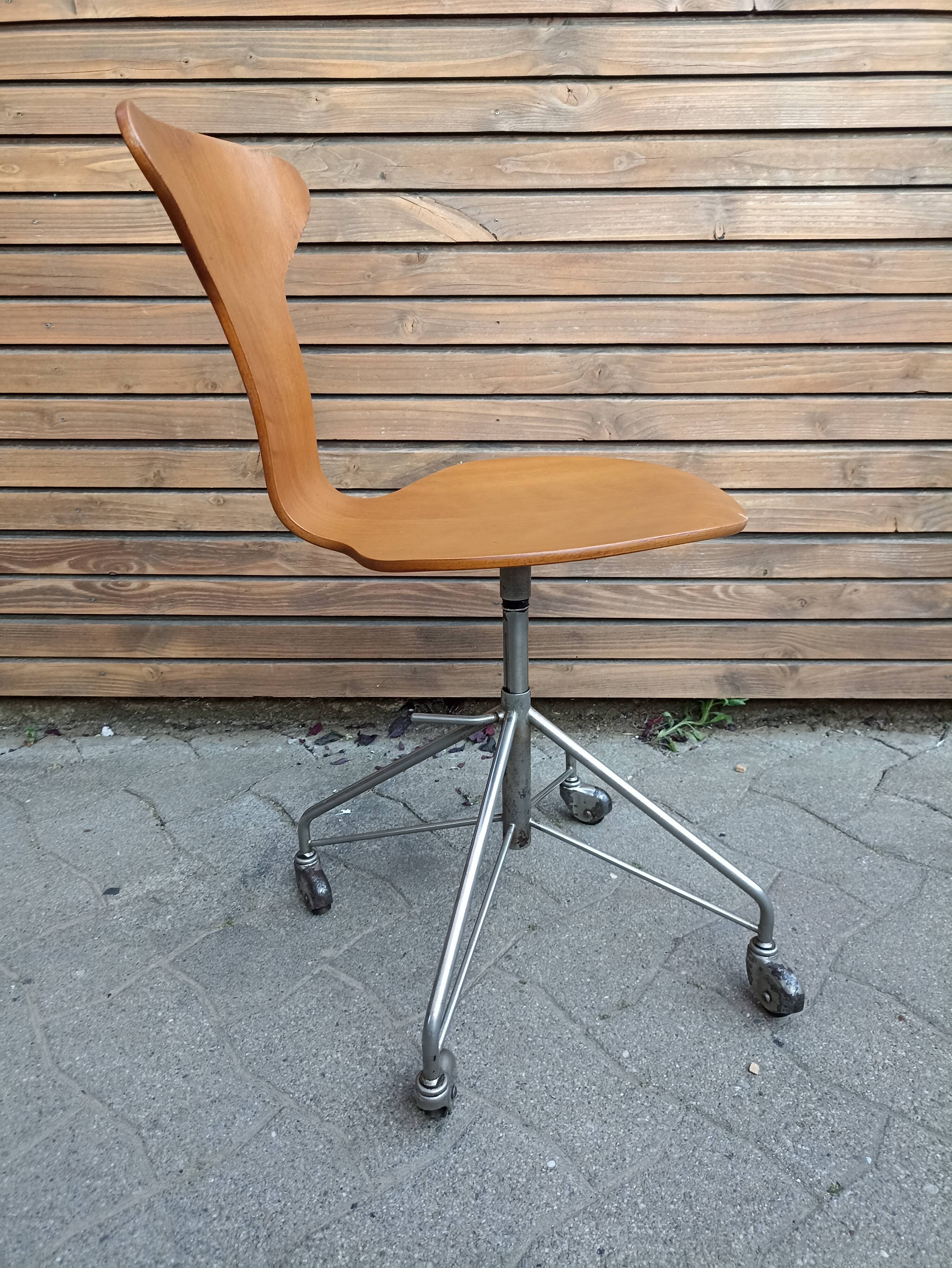 Chaise 3117 Fritz Hansen
