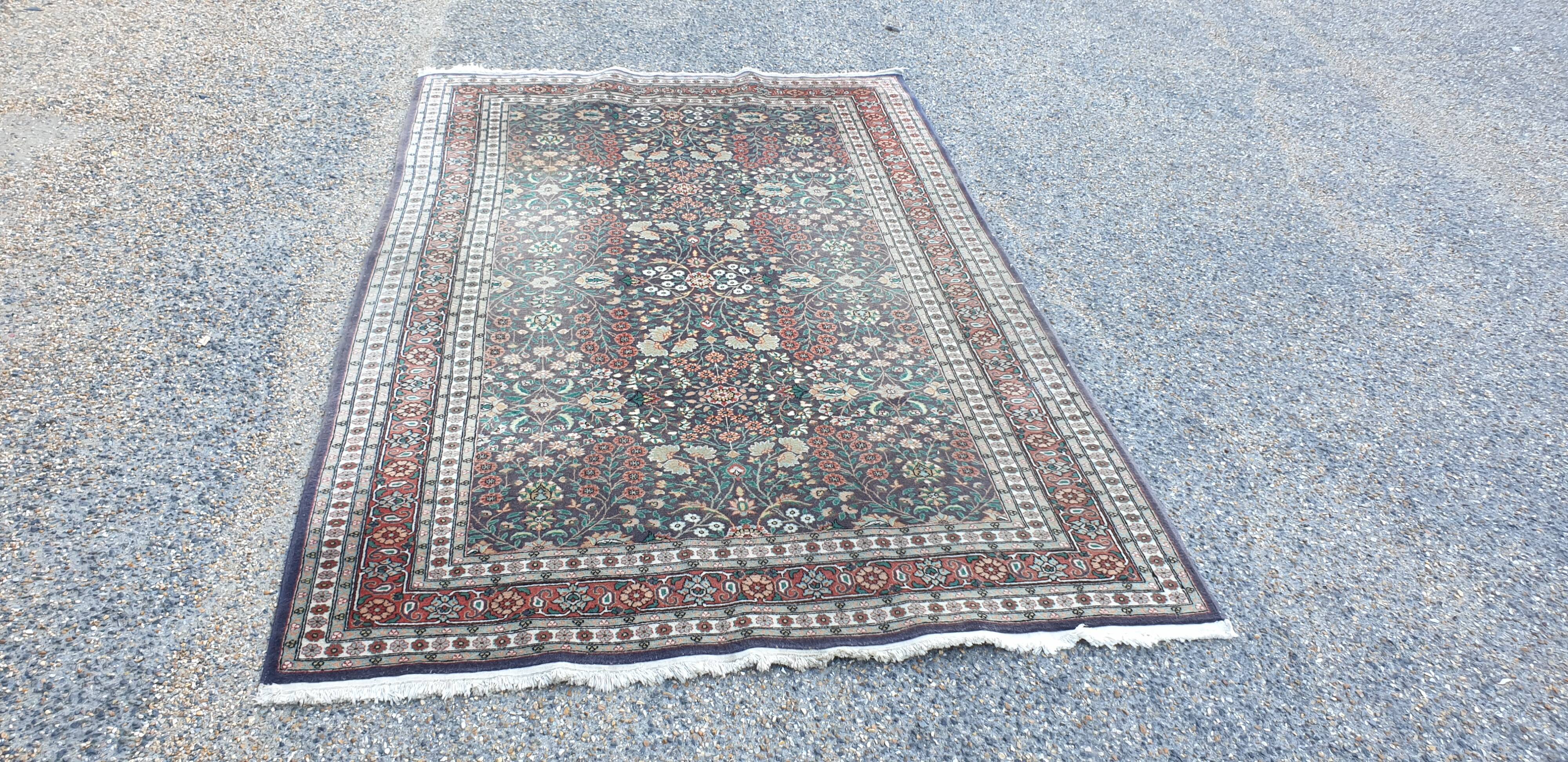 Merghom carpet :140x215