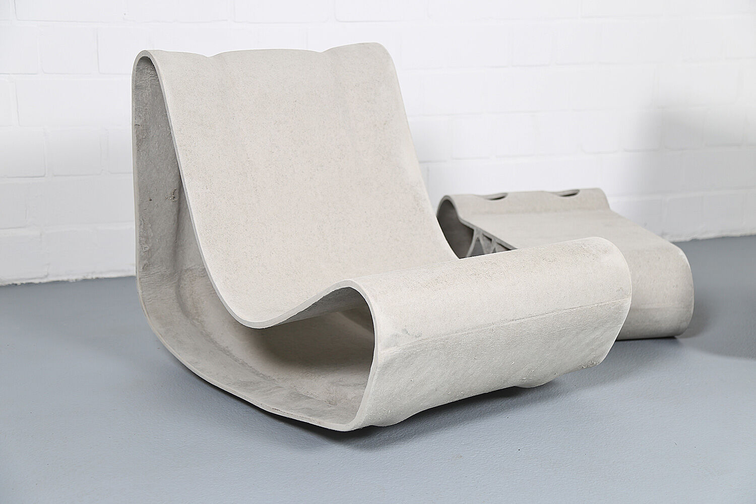 Swisspearl/Eternit Willy Guhl set of 2 Loop Chairs and 1 Loop Table