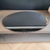 Antique oval mirror with chiseled edges