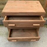 Antique chest of drawers