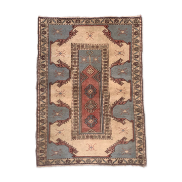 Old turkish rug 132x94 cm old vintage carpet ushak pink beige blue