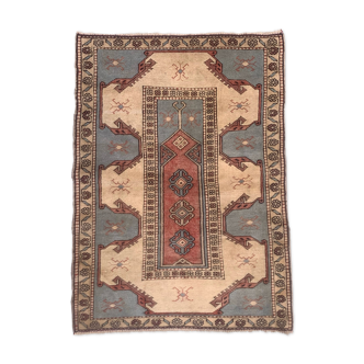 Old turkish rug 132x94 cm old vintage carpet ushak pink beige blue