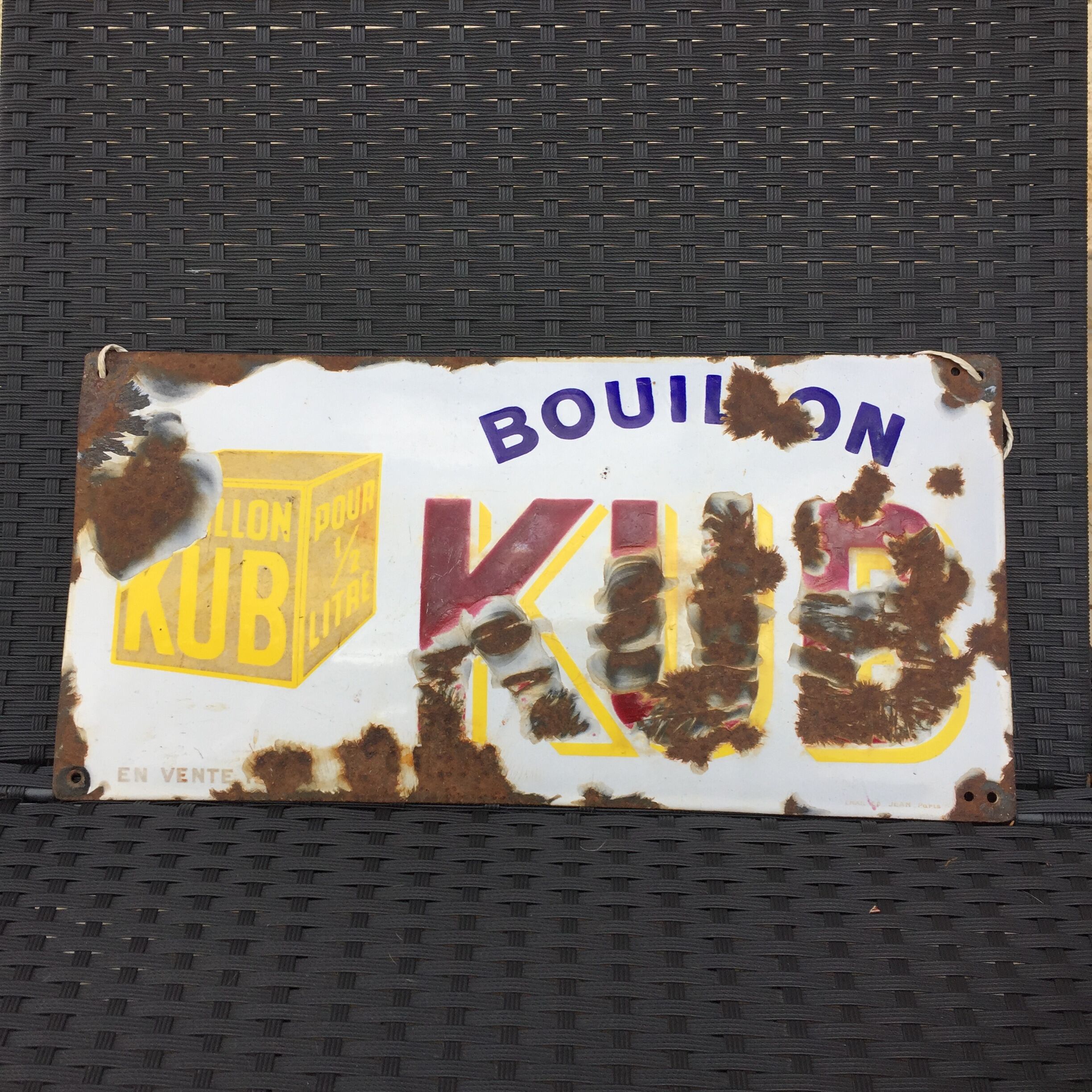 Enamelled plate broth kub signed ed. John paris