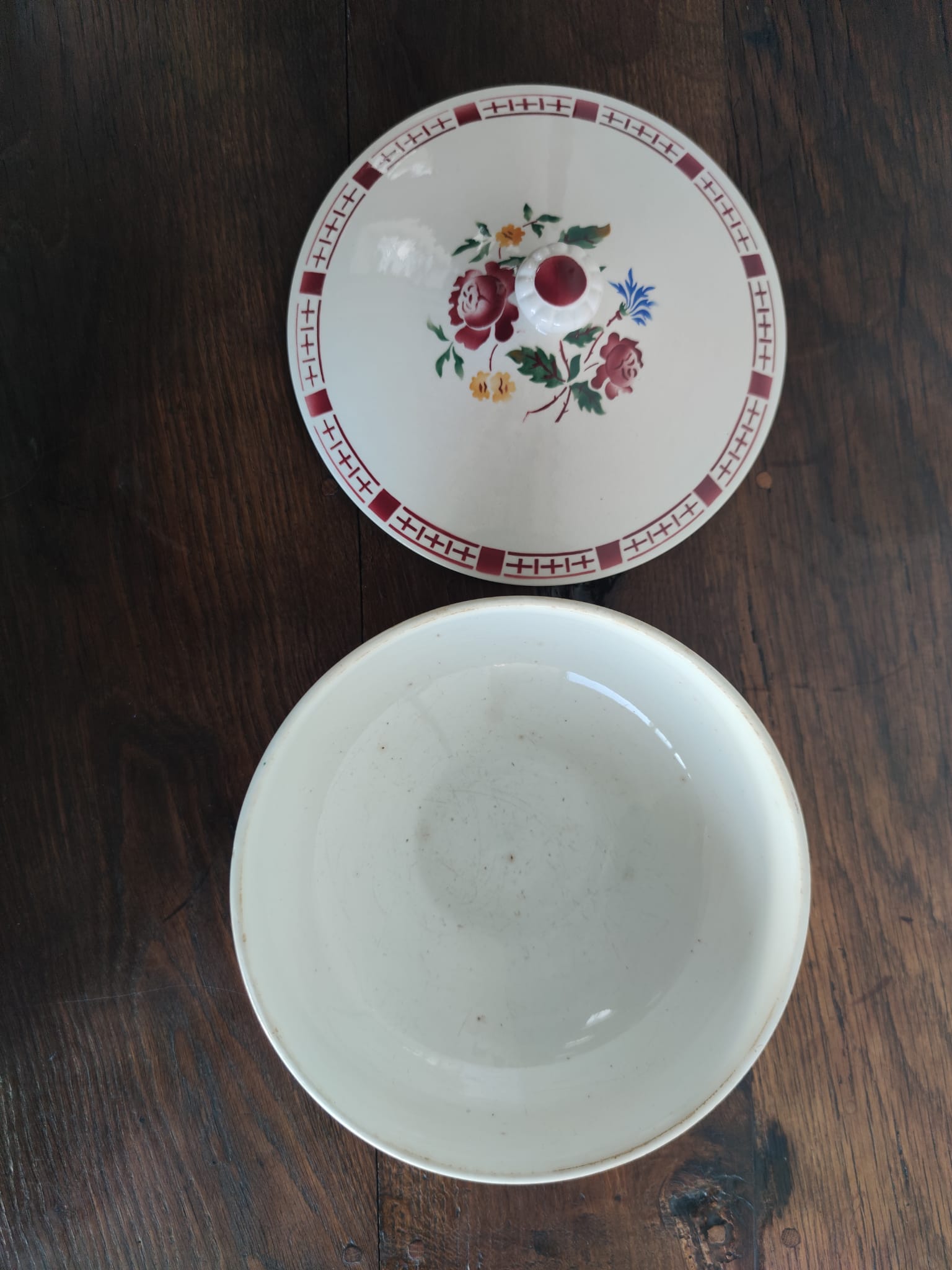 Soup pot Sarreguemines and Digoin Model Danielle